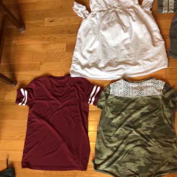 Cold shoulder lot - Picture 10 of 12